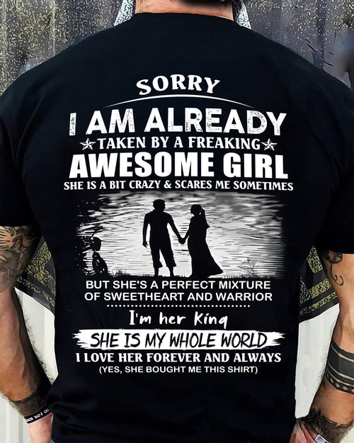 Awesome Girlfriend T-Shirt – ceshi