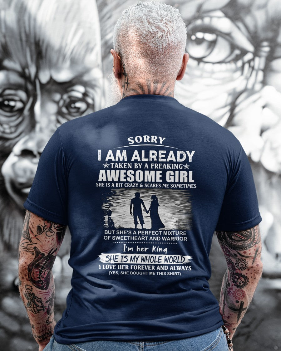 Awesome Girlfriend T-Shirt – ceshi
